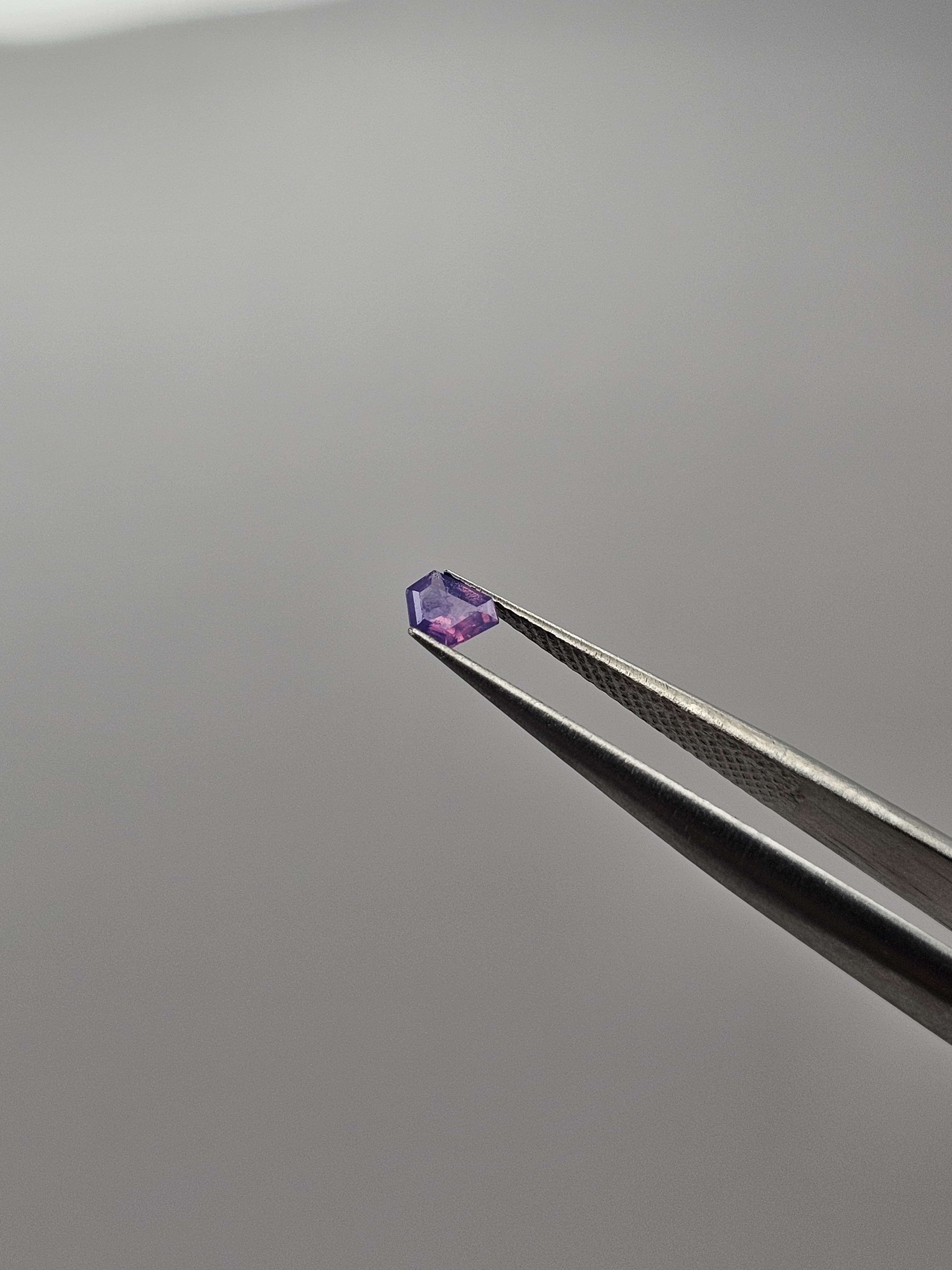 Asymmetrical Natural Sapphire 006